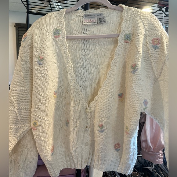 Short sleeve floral knit sweater main image 0